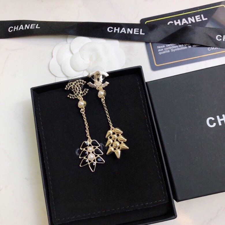 Ch**el earrings